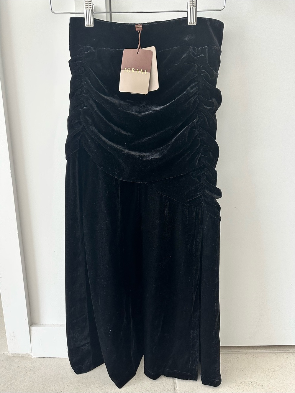 Iorane Black Velvet Ruched Midi Skirt NWT Size XS